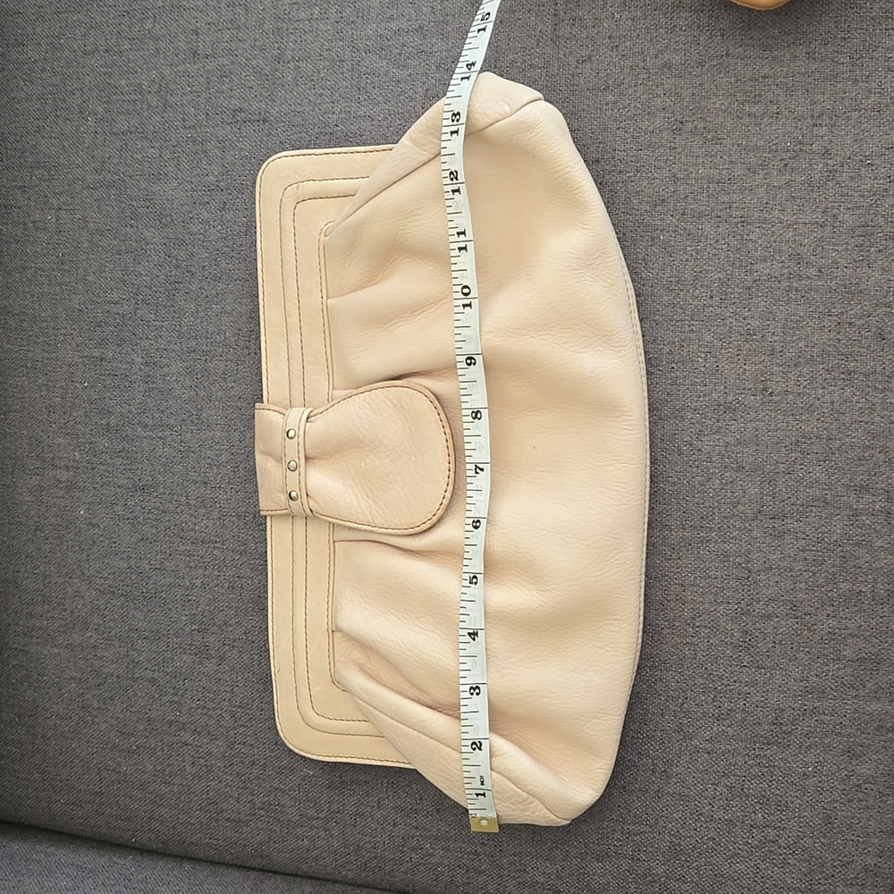 Vintage Liz Claiborne Leather Clutch With Magnetic Closure - Picture 9 of 11